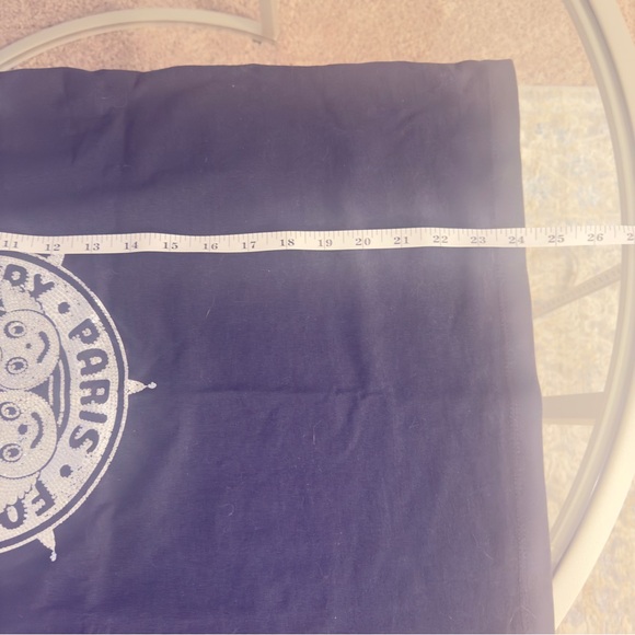 Zadig & Voltaire
Walk Crystal Logo Ringer T-Shirt
NWT xs - Picture 13 of 13